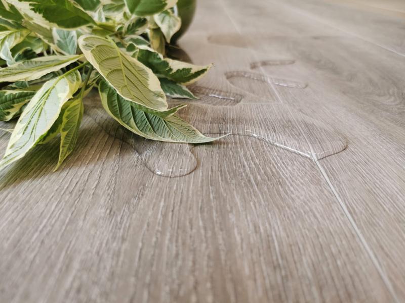 Преимущества каменного ламината